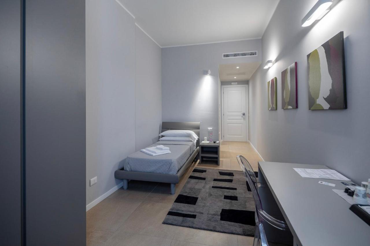Deluxe Single Room