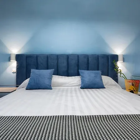 B&B Campari 10-2